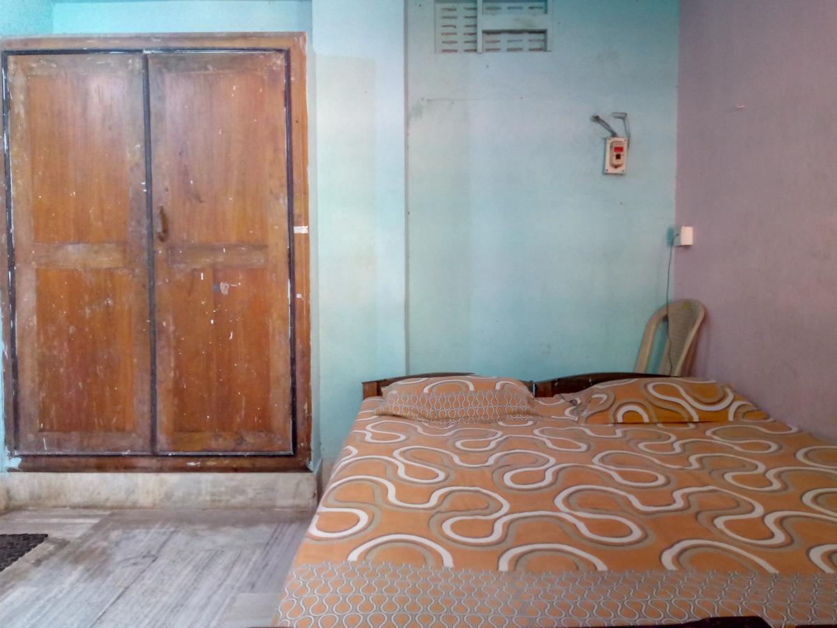 Hotel Sea Foam Puri Room photo